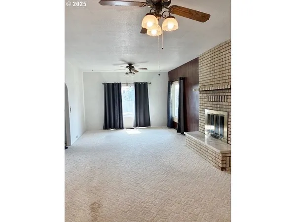 $280,000 | 913 Northwest Ellis Avenue, Pendleton, OR 97801