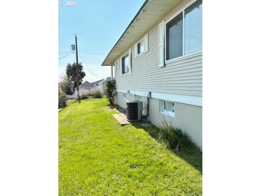 913 Northwest Ellis Avenue Pendleton, OR 97801 - Photo 22 of 26