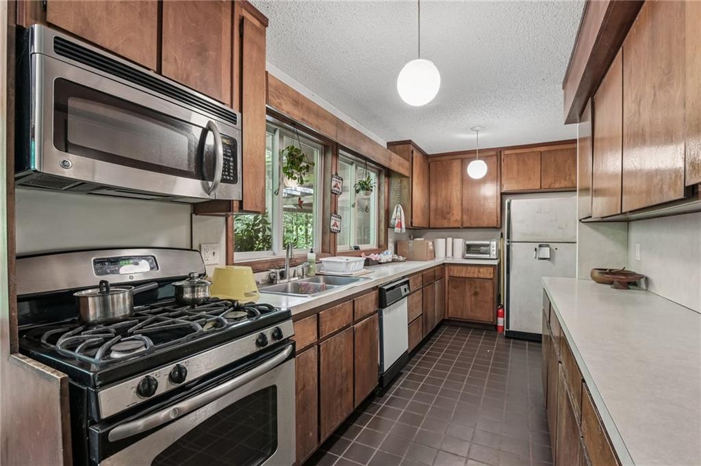 3086 Cascade Road Atlanta, GA 30311 - Photo 21 of 47