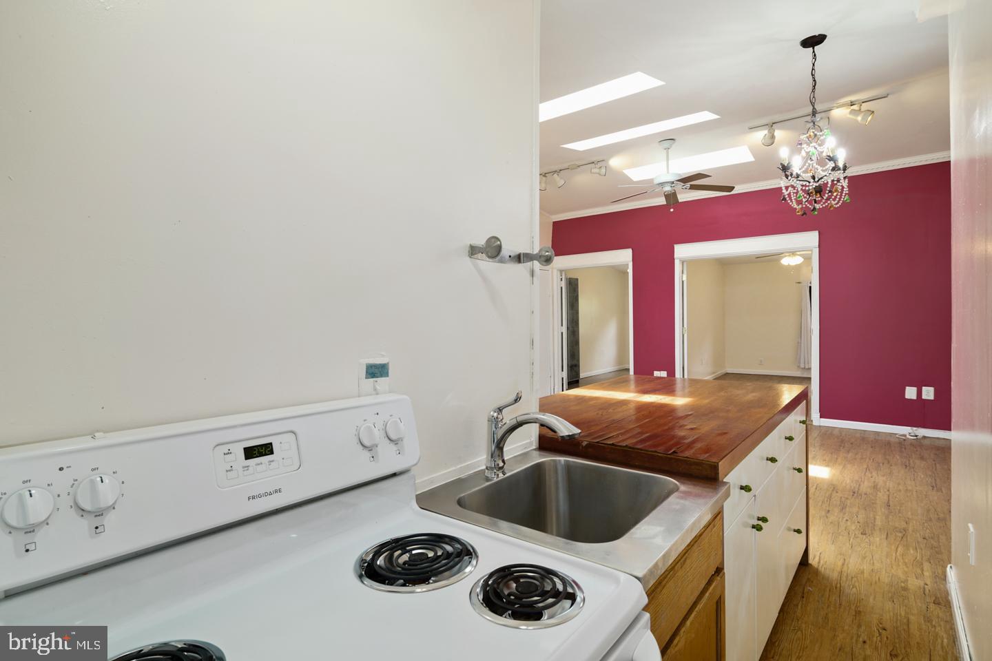 1333 Pine Street, Unit 4F Philadelphia, PA 19107 - Photo 10 of 20 a very nice looking room with a table and chairs
