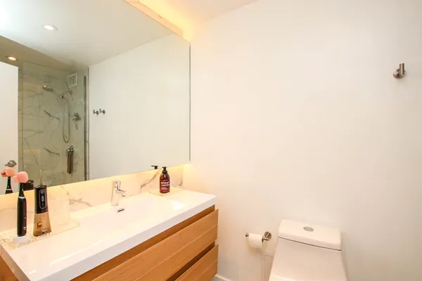 $2,800 | 3100 North Lake Shore Drive, Unit 1404, Chicago, IL 60657