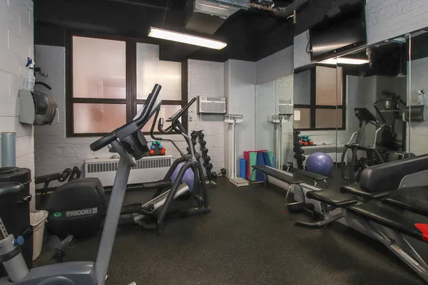 $2,800 | 3100 North Lake Shore Drive, Unit 1404, Chicago, IL 60657