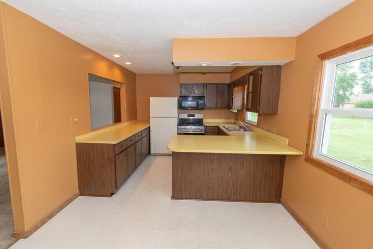 15959 Kelly Road Mishawaka, IN 46544 - Photo 14 of 32