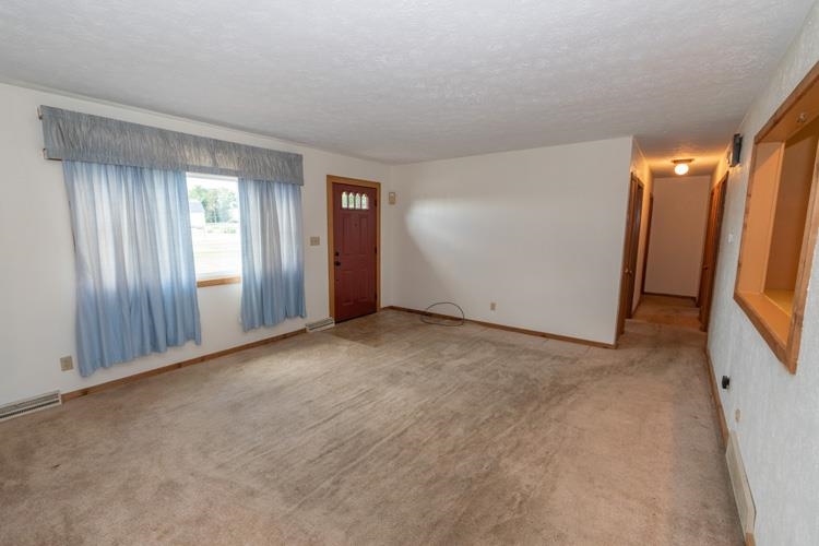 15959 Kelly Road Mishawaka, IN 46544 - Photo 8 of 32