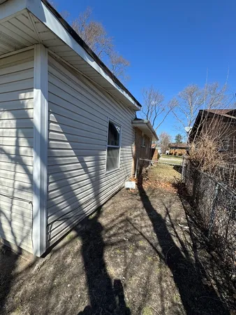 $200,000 | 3133 Stafford Drive, Markham, IL 60428