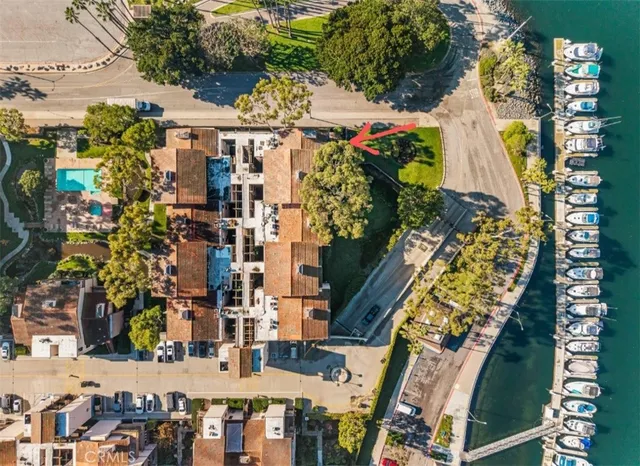 an aerial view of multiple house