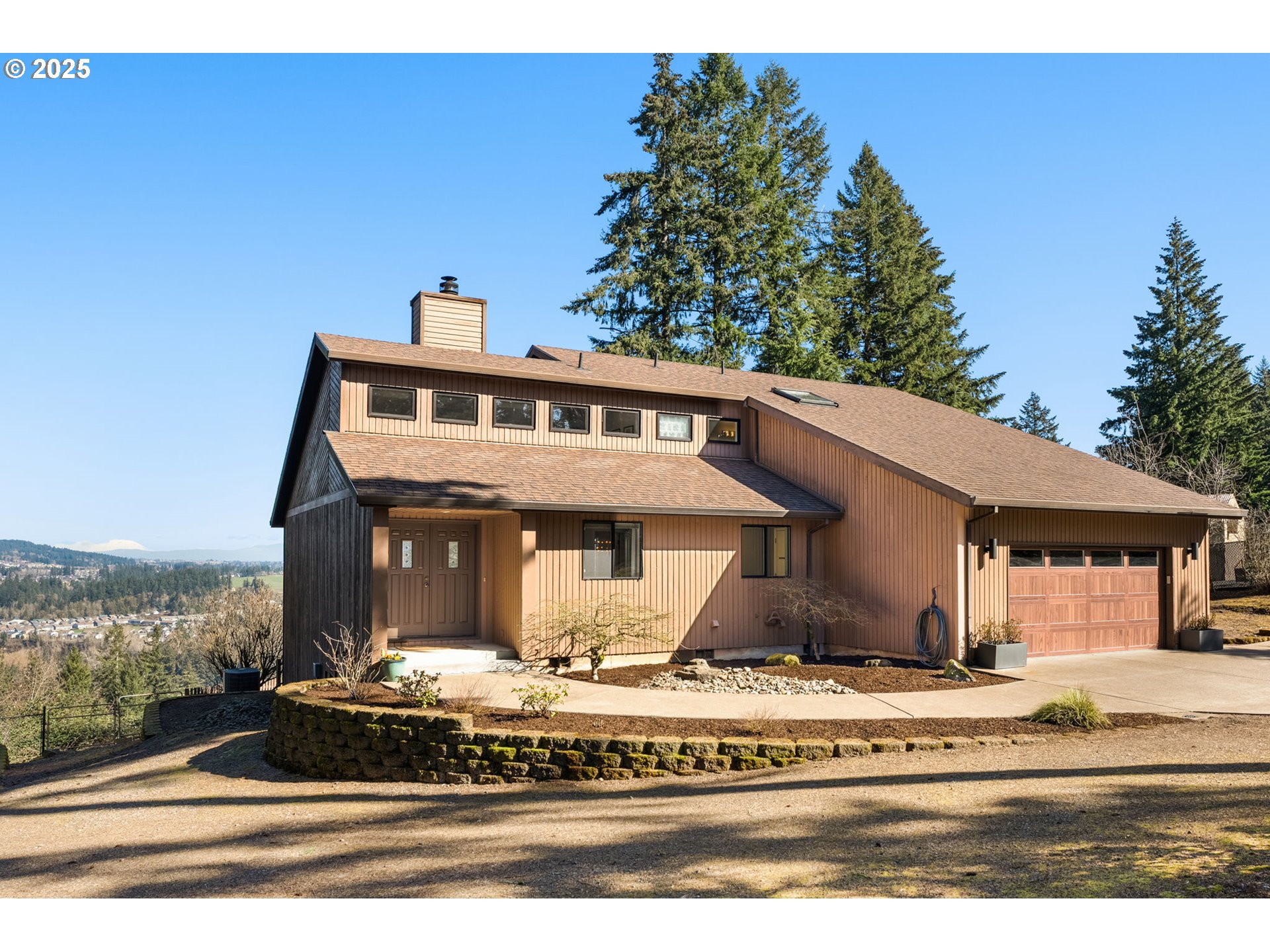 17287 South Overlook Road Oregon City, OR 97045 - Photo 2 of 48 a front view of a house