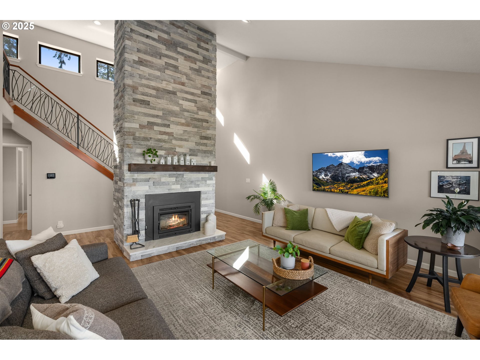 17287 South Overlook Road Oregon City, OR 97045 - Photo 8 of 48 a living room with furniture and a fireplace
