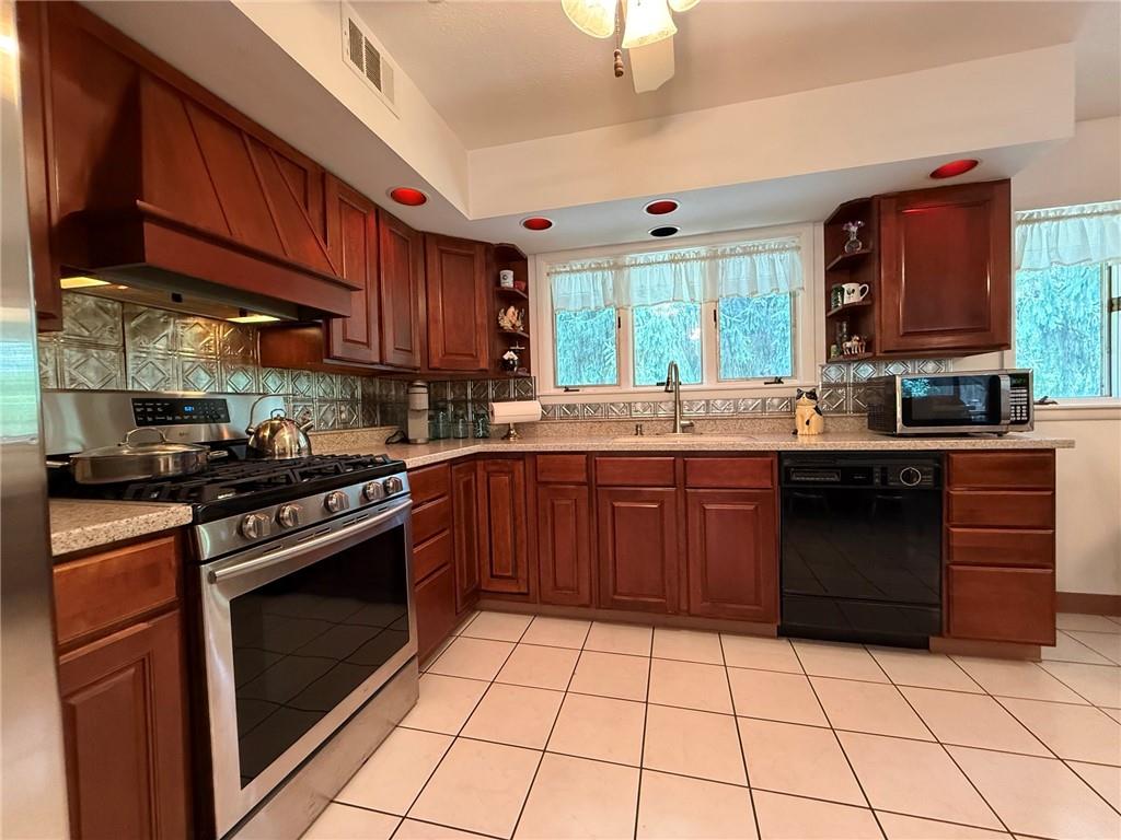397 Hadley Road Greenville, PA 16125 - Photo 13 of 37