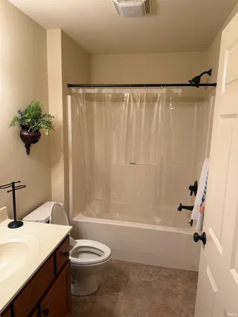 $262,000 | 4530 Mystic Court, Evansville, IN 47715