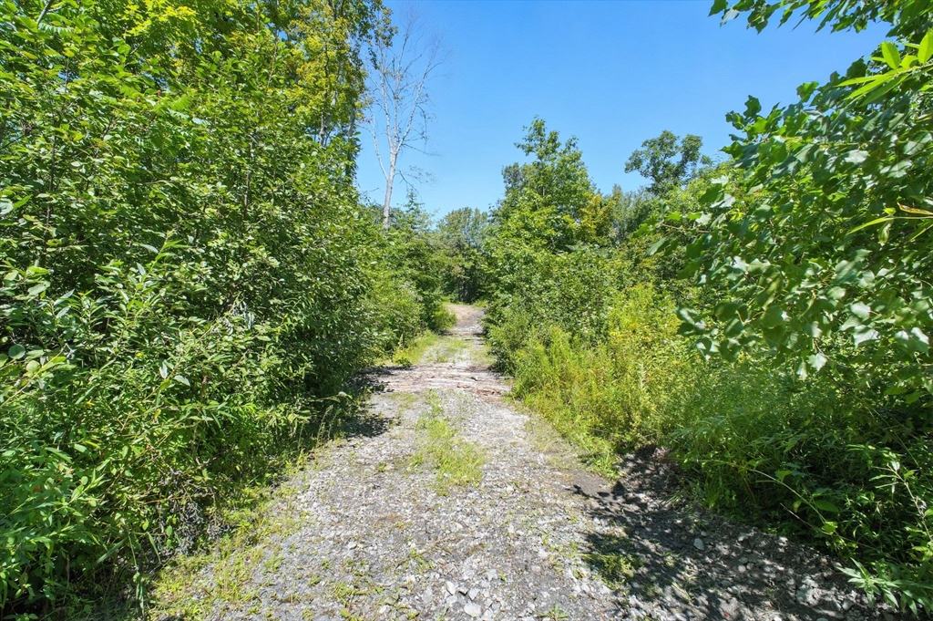 614 Main Road Granville, MA 01034 - Photo 17 of 19 Gallery Image 17