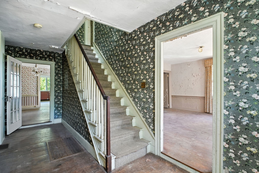 614 Main Road Granville, MA 01034 - Photo 5 of 19 Gallery Image 5