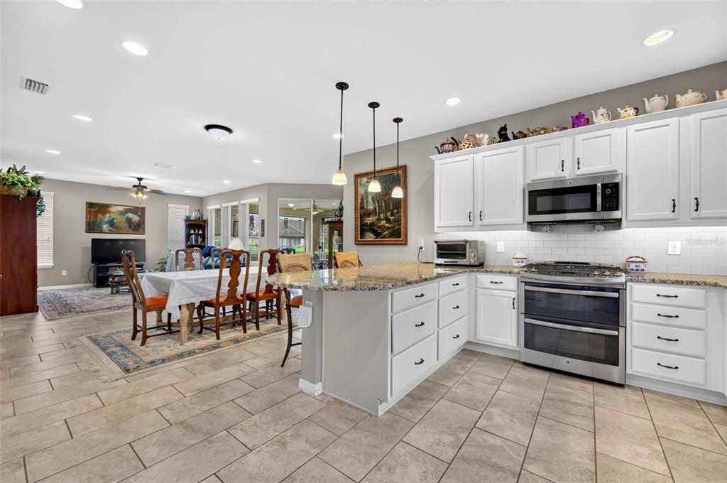 4686 Northwest 35th Ln Road Ocala, FL 34482 - Photo 5 of 67