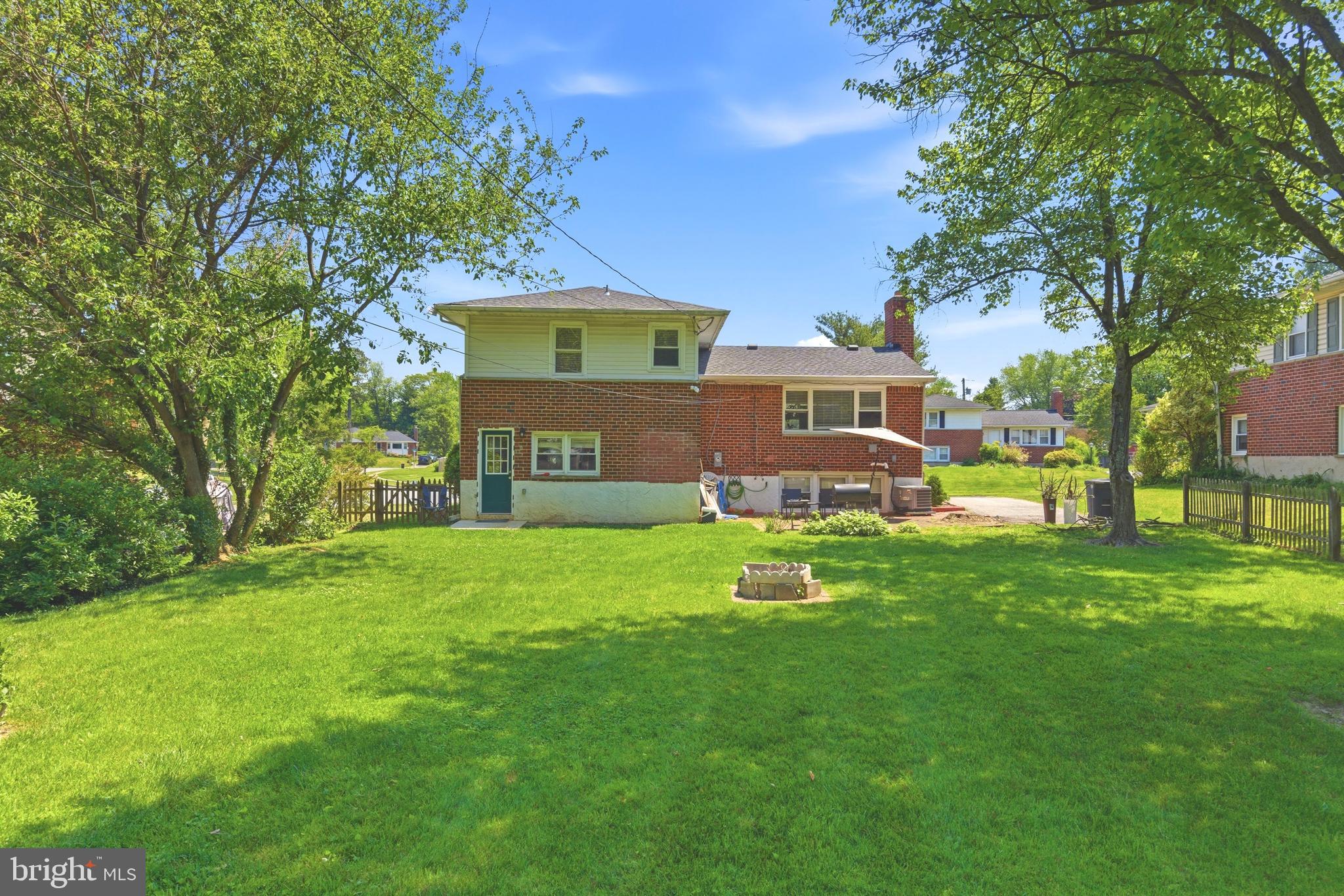 912 Shelley Road Towson, MD 21286 - Photo 25 of 27 a front view of a house with a yard