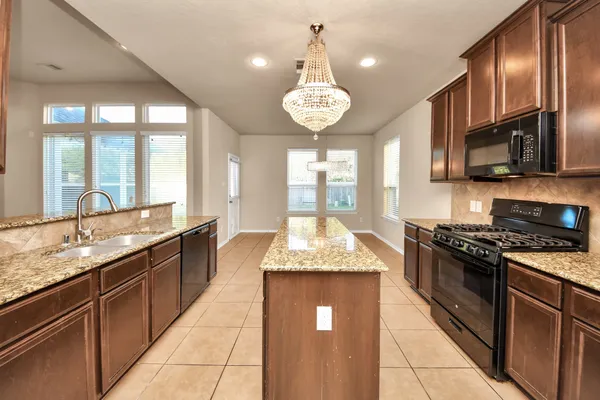 $2,500 | 19003 Piper Hill Lane, Cypress, TX 77429