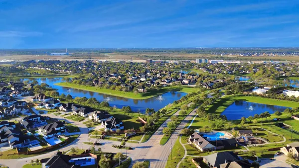 $2,500 | 19003 Piper Hill Lane, Cypress, TX 77429