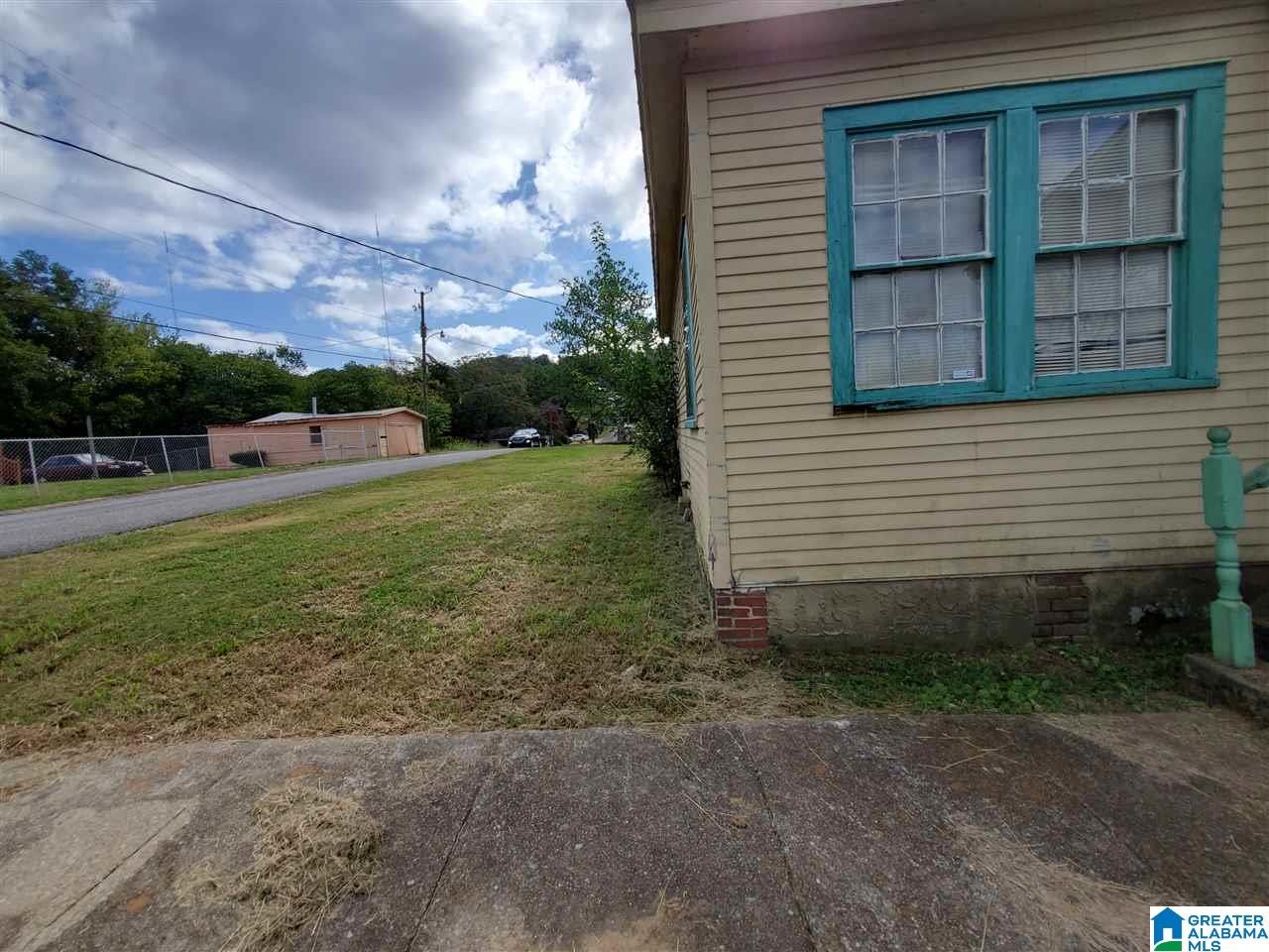 1657 Maple Avenue Southwest Birmingham, AL 35211 - Photo 17 of 39