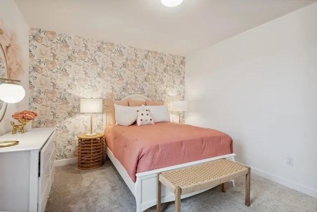 $529,900 | 7632 40th Street North, Oakdale, MN 55128