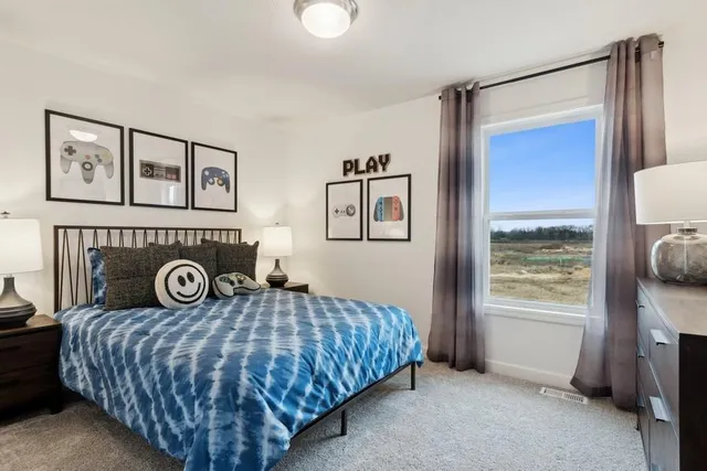 $529,900 | 7632 40th Street North, Oakdale, MN 55128