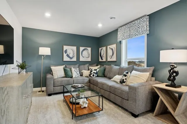 $529,900 | 7632 40th Street North, Oakdale, MN 55128