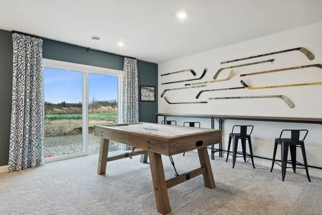 $529,900 | 7632 40th Street North, Oakdale, MN 55128