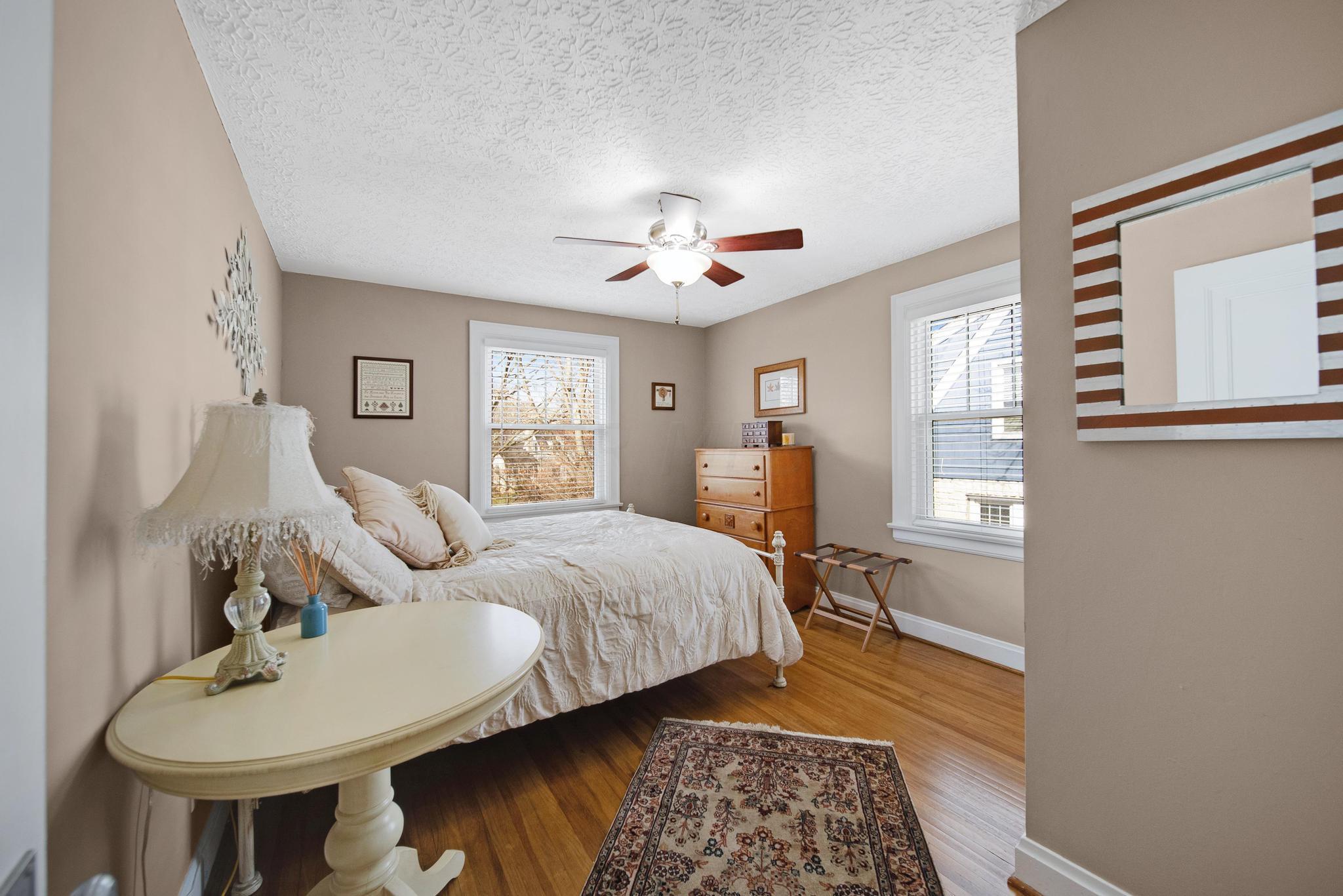 39 East Torrence Road Columbus, OH 43214 - Photo 25 of 61 DSC05506_7_8