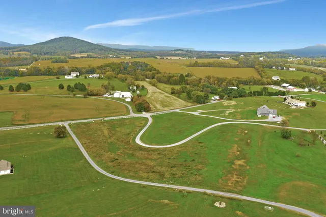 a view of a tennis court