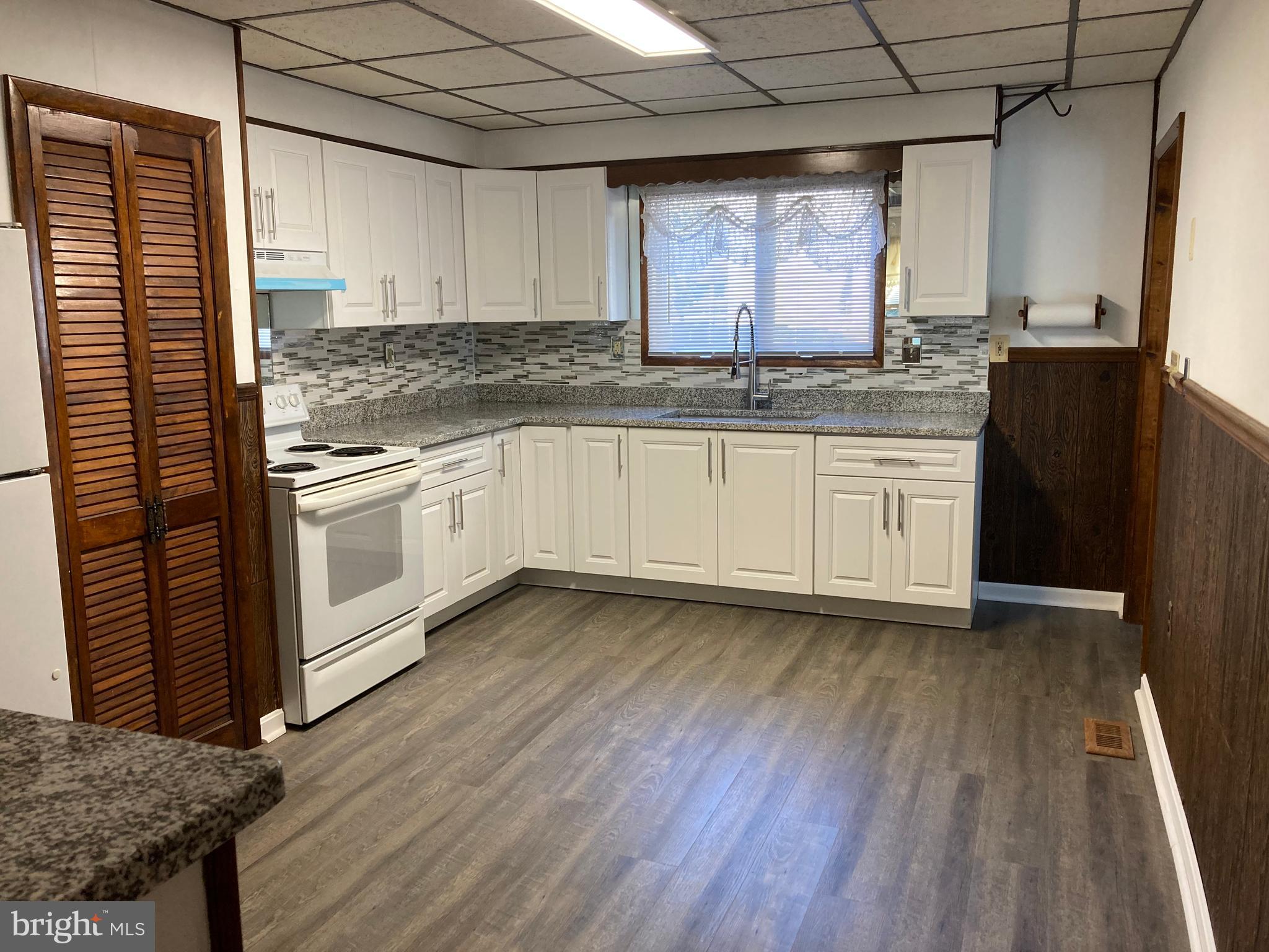 215 Philadelphia Avenue Rosedale, MD 21237 - Photo 3 of 20 Gallery Image 3