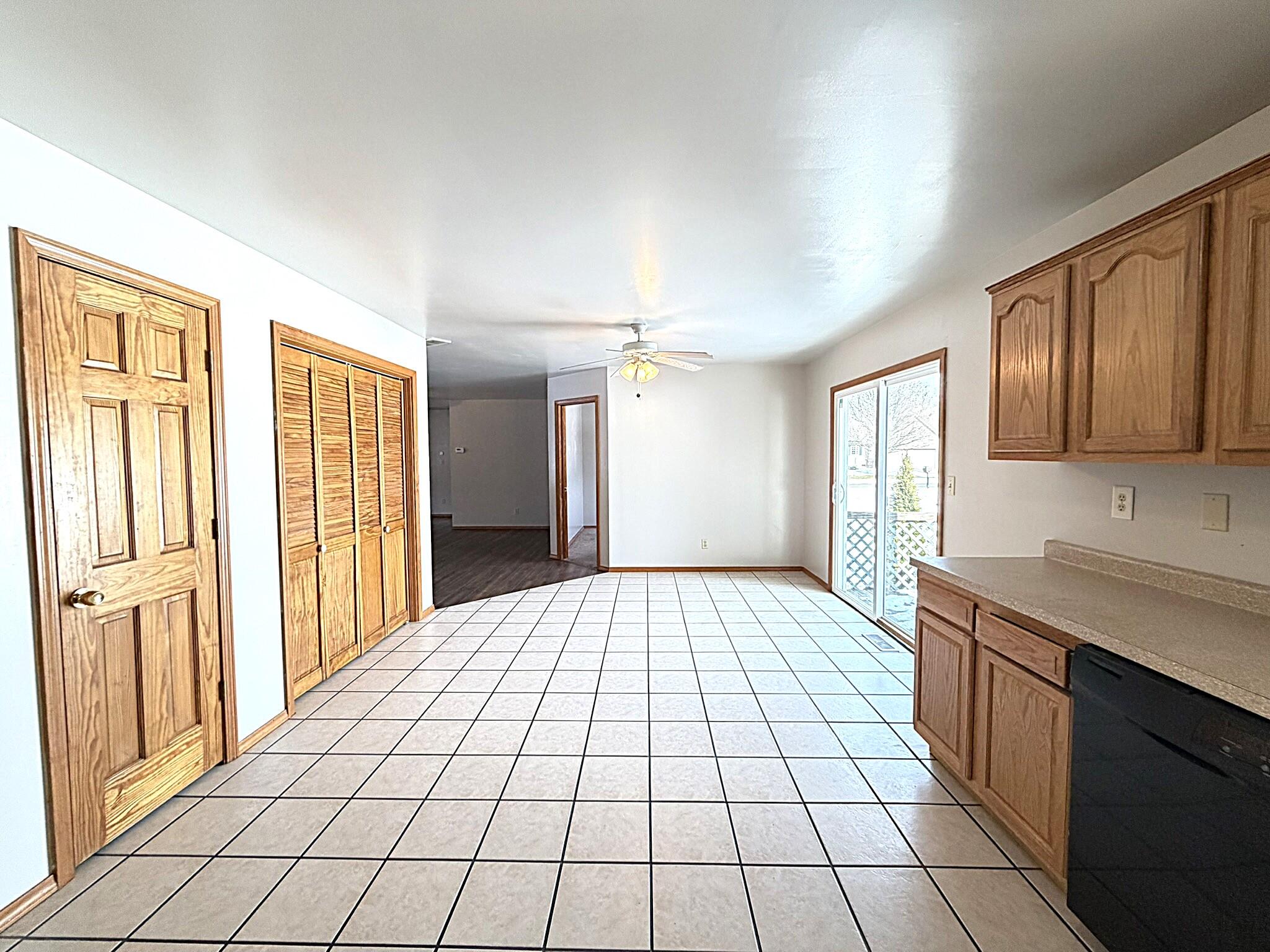 9103 Estates Drive Demotte, IN 46310 - Photo 17 of 35 2048x1536