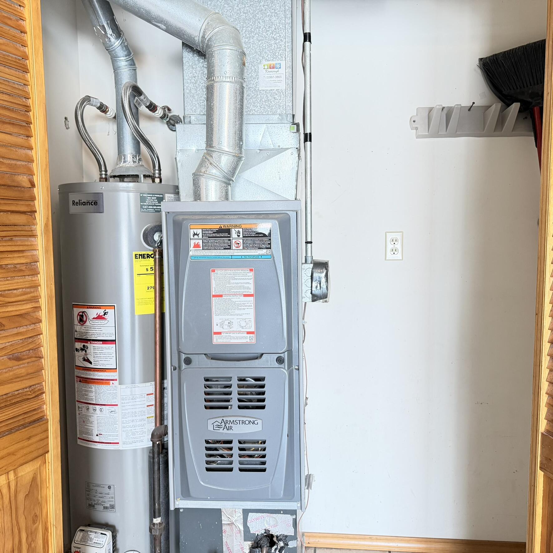 9103 Estates Drive Demotte, IN 46310 - Photo 20 of 35 a close up of a wall