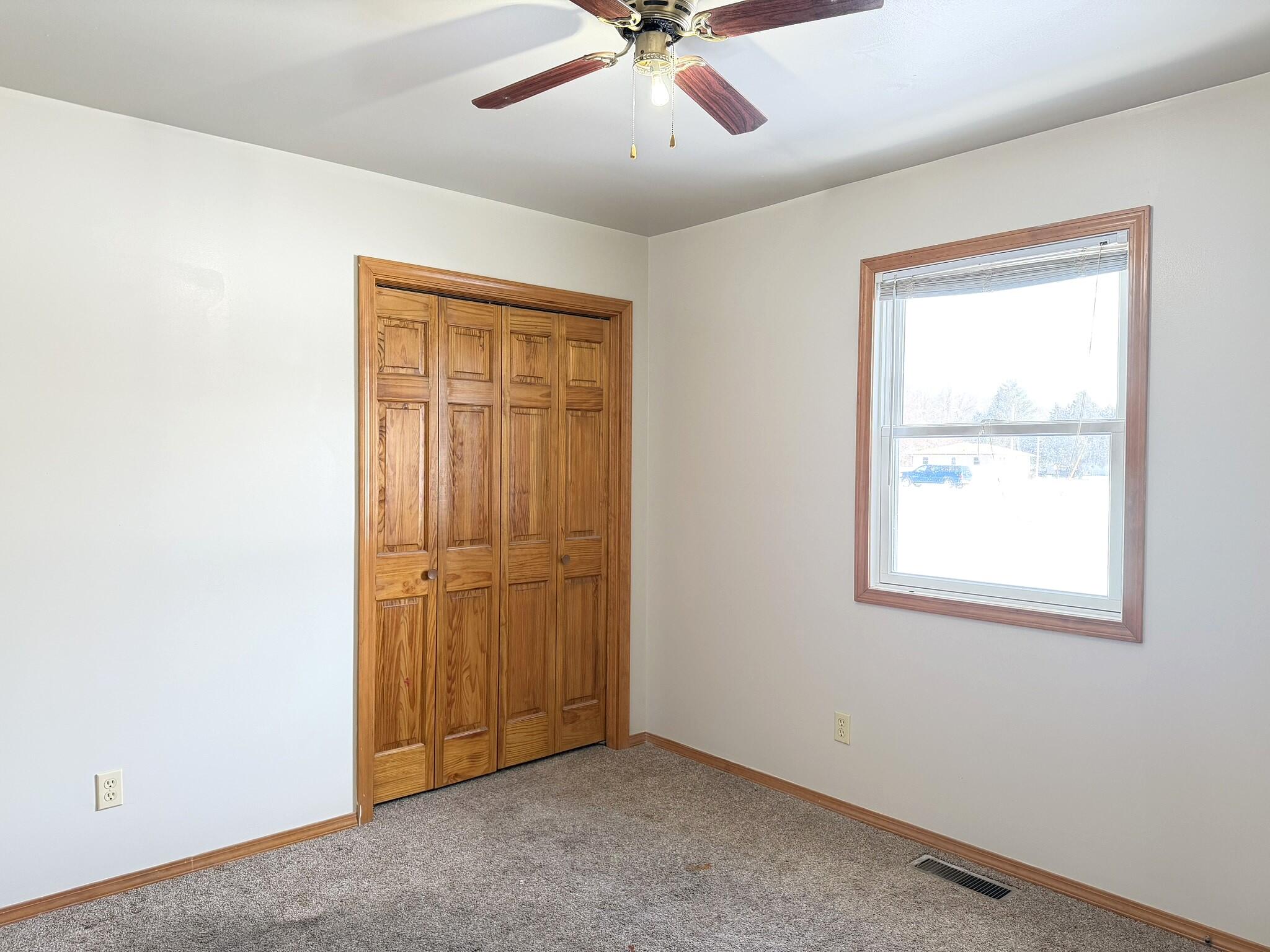 9103 Estates Drive Demotte, IN 46310 - Photo 24 of 35 2048x1536