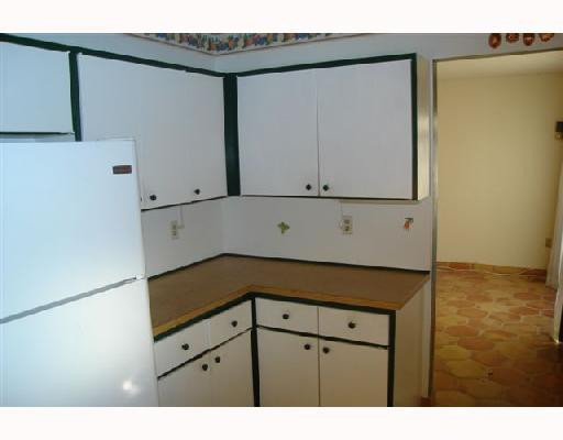 8200 Southwest 96th Court, Unit 8200 Miami, FL 33173 - Photo 10 of 11 Kitchen