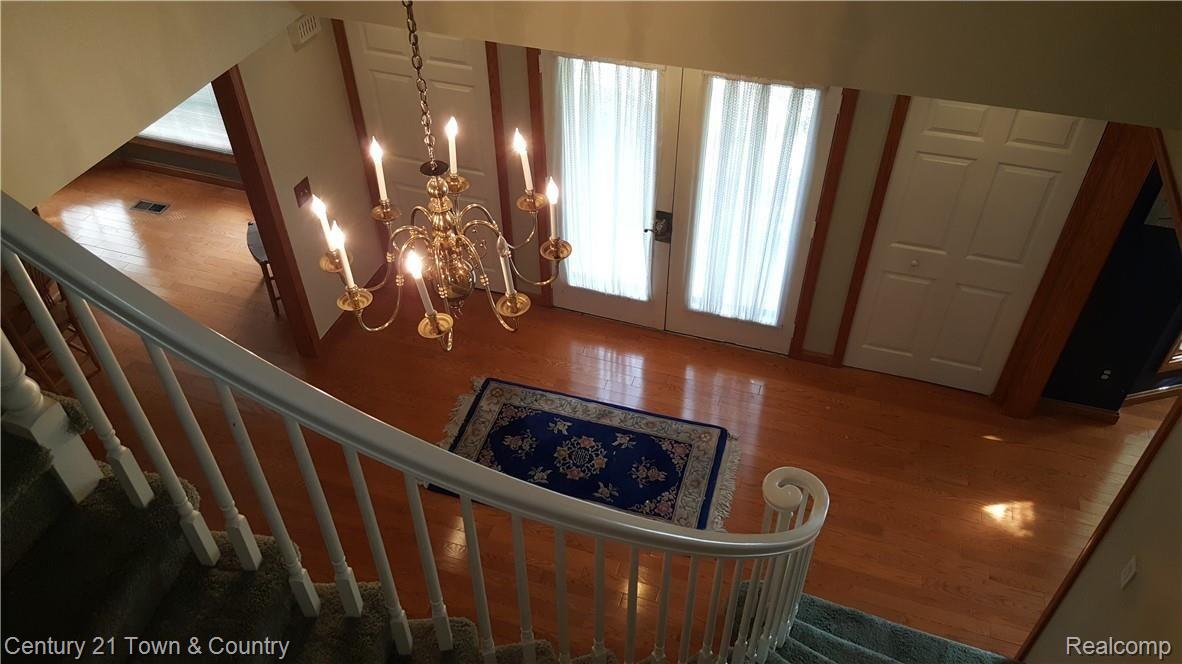 1737 North Kilburn Road Rochester, MI 48306 - Photo 26 of 40 View From Above