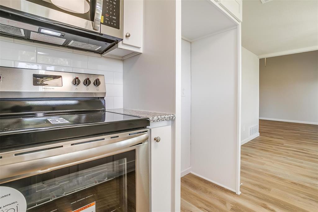 921 Willow Circle South Burleson, TX 76028 - Photo 21 of 25