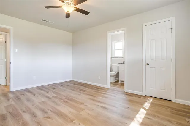 $1,900 | 921 Willow Circle South, Burleson, TX 76028