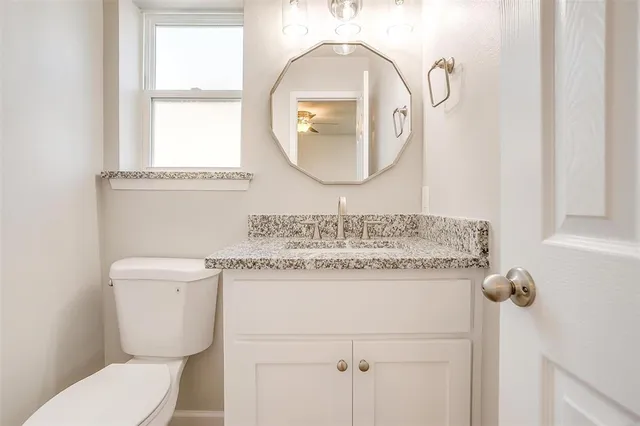 $1,900 | 921 Willow Circle South, Burleson, TX 76028