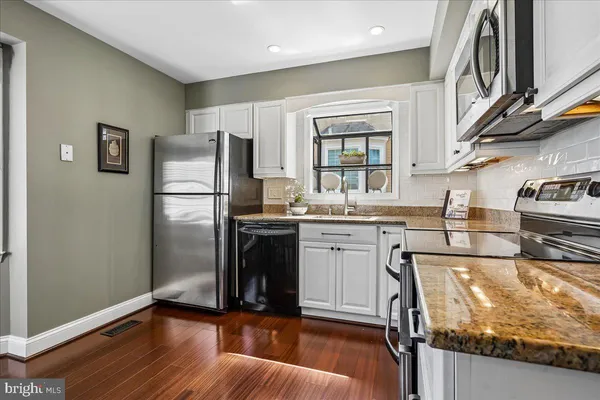 $949,900 | 7801 Blue Jasmine Court, Springfield, VA 22153