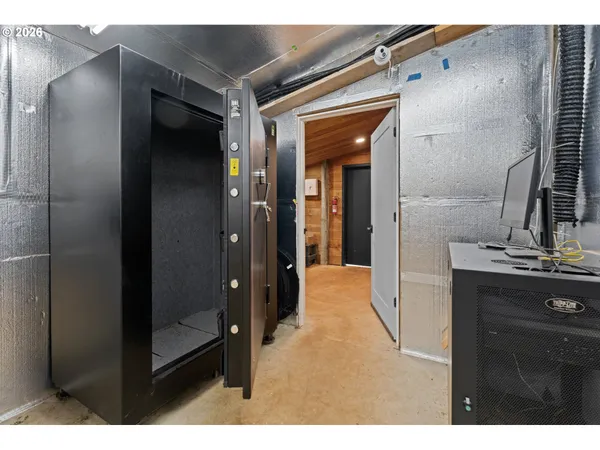 $925,000 | 34640 South Ellis Road, Molalla, OR 97038