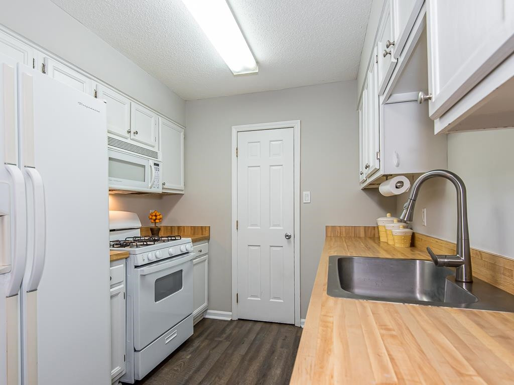 7014 Kemp Road Raleigh, NC 27613 - Photo 10 of 43 Photo 10