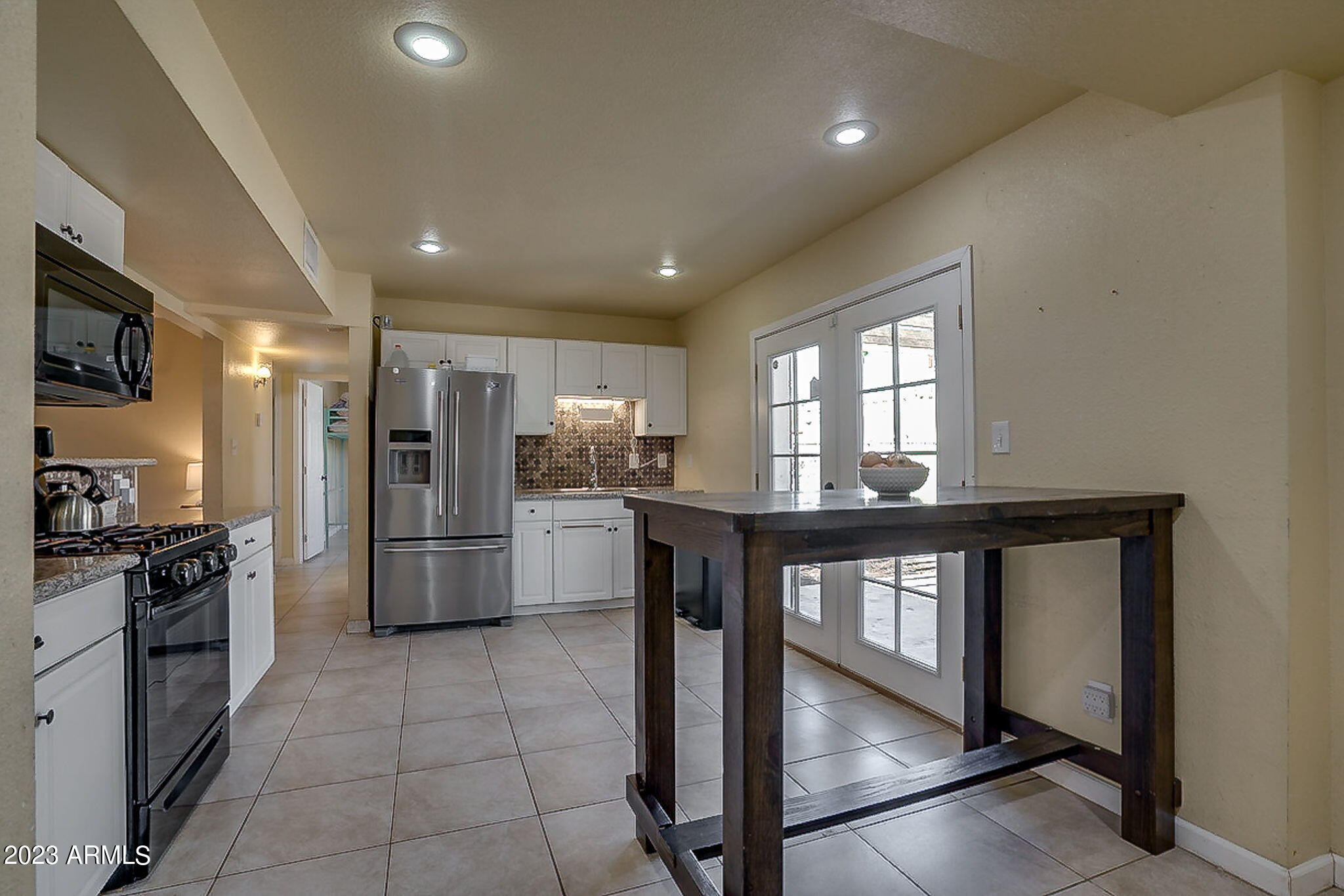 3440 West Charter Oak Road Phoenix, AZ 85029 - Photo 12 of 28 15-web-or-mls-Finished-15