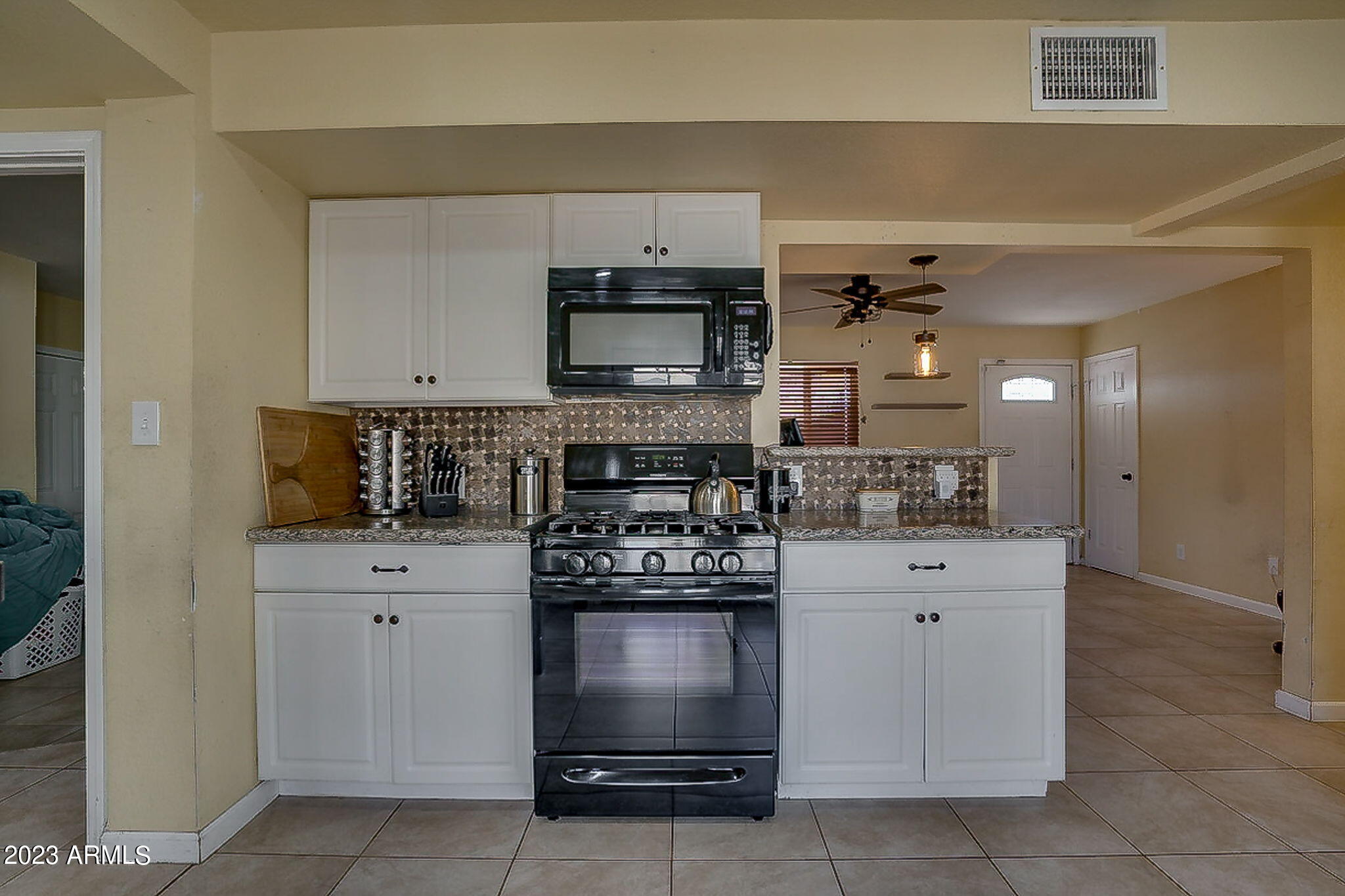 3440 West Charter Oak Road Phoenix, AZ 85029 - Photo 7 of 28 10-web-or-mls-Finished-10