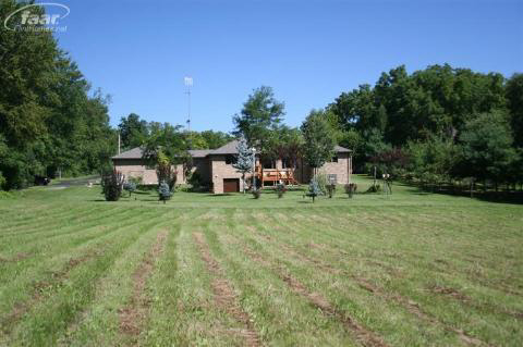 5316 East Farrand Road Clio, MI 48420 - Photo 28 of 31 20274363-27.JPG
