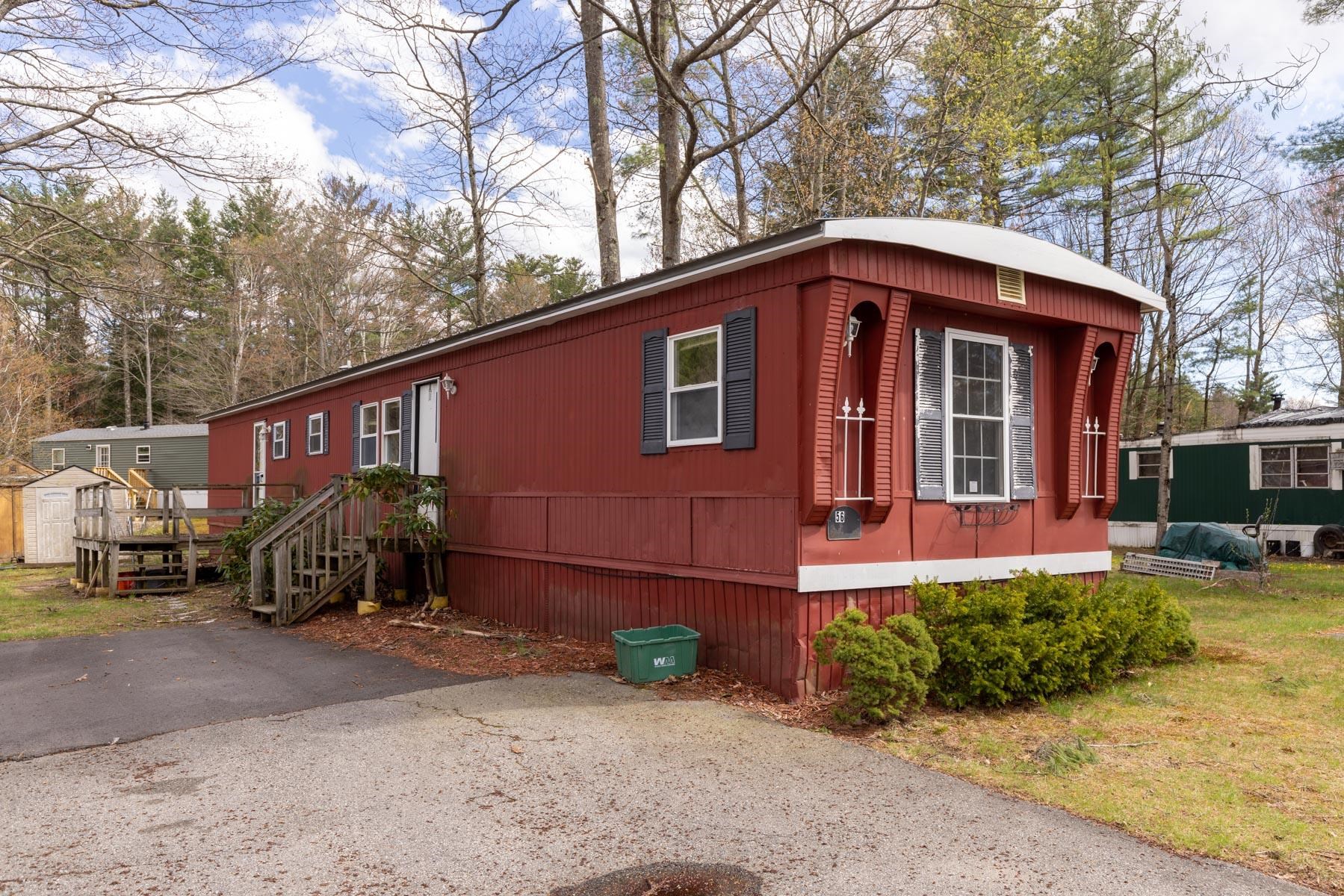 56 Royal Crst Park Rochester, NH 03867 - Photo 1 of 18