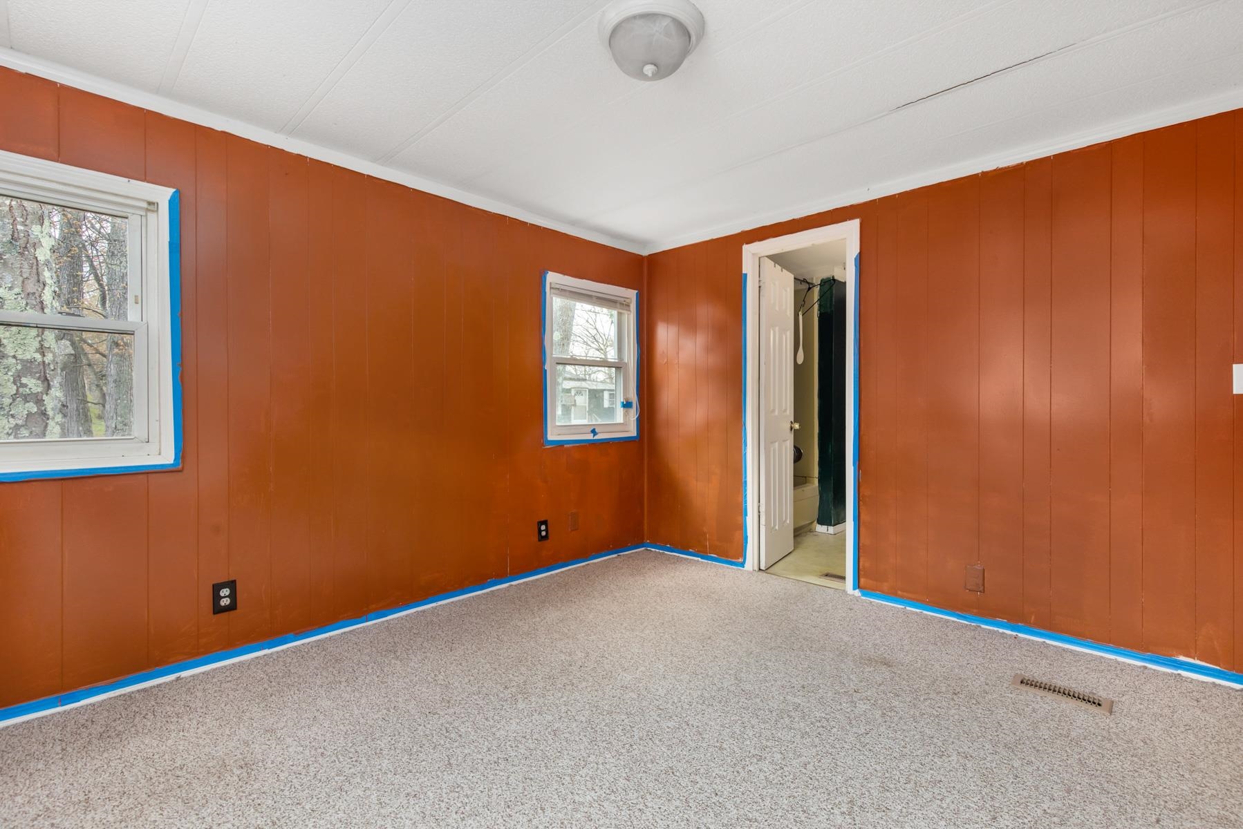 56 Royal Crst Park Rochester, NH 03867 - Photo 11 of 18