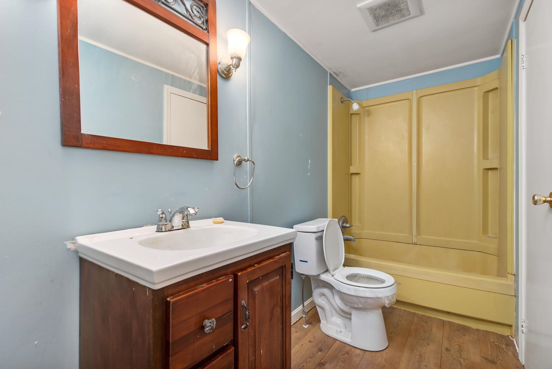 56 Royal Crst Park Rochester, NH 03867 - Photo 13 of 18