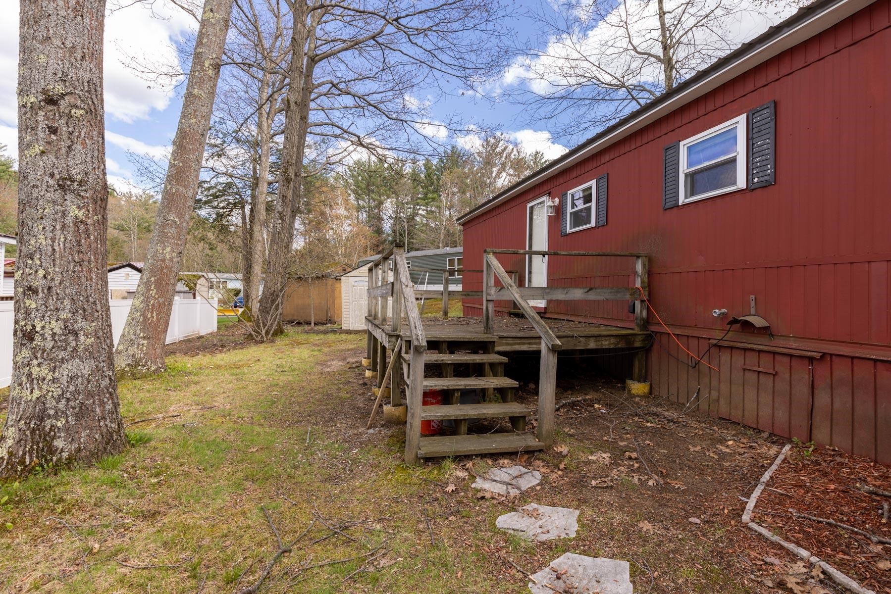 56 Royal Crst Park Rochester, NH 03867 - Photo 17 of 18