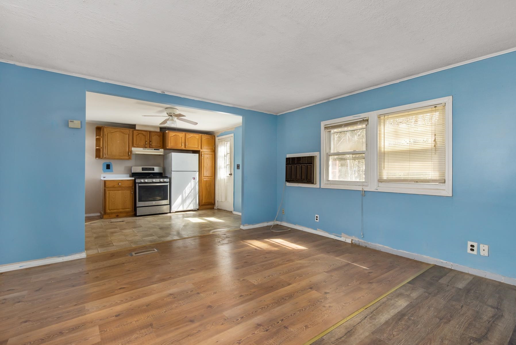 56 Royal Crst Park Rochester, NH 03867 - Photo 6 of 18