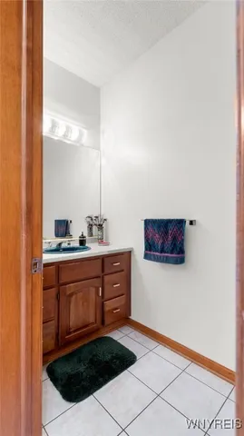 $799,900 | 4892 Eastbrooke Place, Clarence, NY 14221