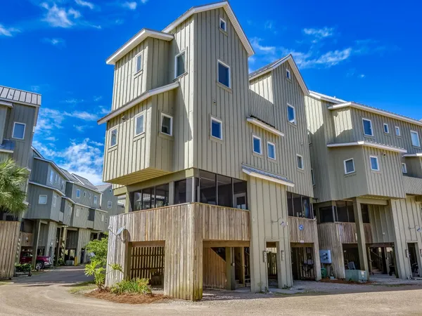 $259,900 | 357 Pirates Landing Drive, Carrabelle, FL 32322