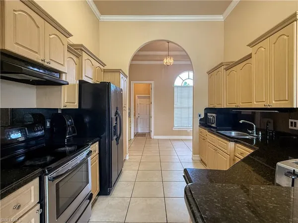 $2,700 | 2310 2nd Avenue Southeast, Naples, FL 34117